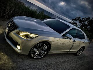 2015 Toyota Crown XIV (S210), серебристый, 2199999 рублей, вид 4