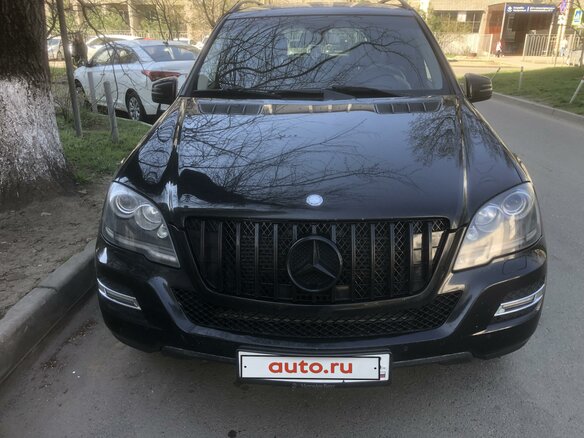 2011 Mercedes-Benz M-Класс 300 II (W164) Рестайлинг, чёрный, 1600000 рублей - вид 2