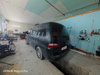 1998 Hyundai Starex I, зелёный, 450000 рублей, вид 3