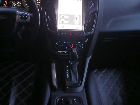 2011 Ford Focus III, коричневый, 1000000 рублей - вид 13