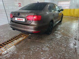 2012 Volkswagen Jetta VI, коричневый, 1300000 рублей, вид 4