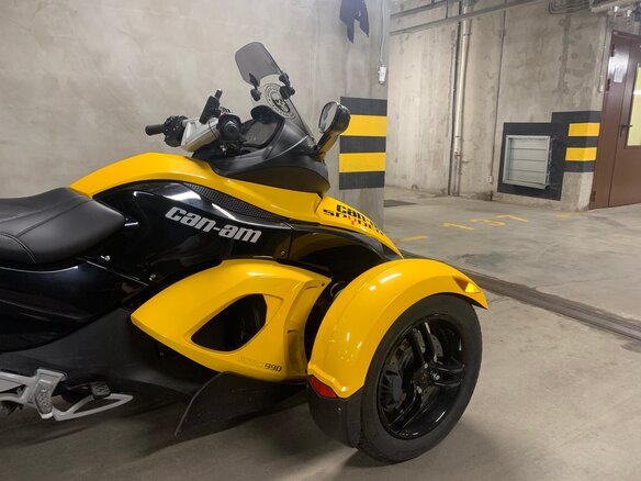 2009 BRP Can-Am Spyder, жёлтый, 975000 рублей - вид 8