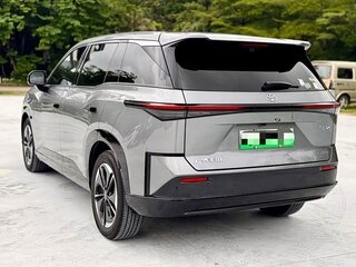 2025 Toyota bZ3X 58.3 kWh, серый, 2810000 рублей, вид 4