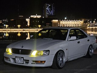 1997 Nissan Laurel VIII (C35), белый, 580000 рублей, вид 1