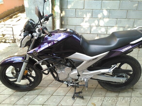 2016 Yamaha YBR250, фиолетовый