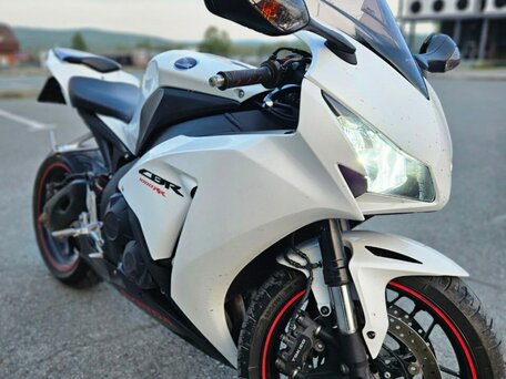 2015 Honda CBR 1000 RR/RA Fireblade, белый, 1050000 рублей, вид 1