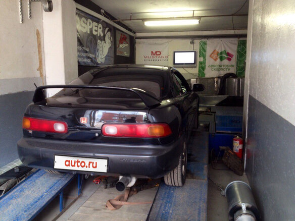 1998 Honda Integra Type R III Рестайлинг, чёрный - вид 2