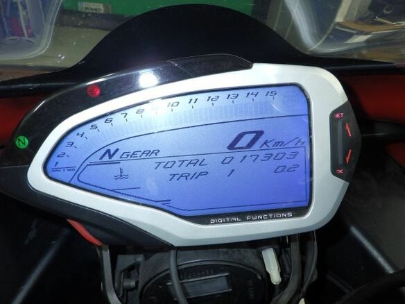 2012 MV Agusta F4 1000, красный, 900000 рублей - вид 7