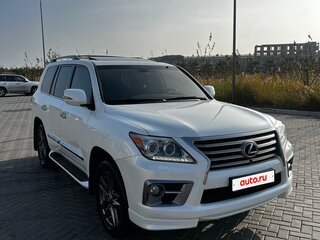 2013 Lexus LX 570 III Рестайлинг, белый, 4200000 рублей, вид 4