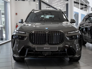2024 BMW X7 40d I (G07) Рестайлинг, серый, 12790000 рублей, вид 2