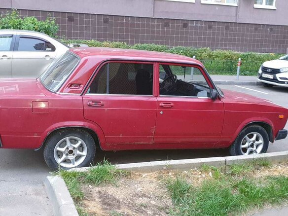2007 Lada (ВАЗ) 2107, пурпурный - вид 6