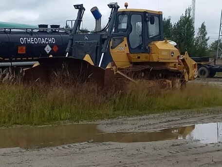 2012 John Deere 1050J, 19000000 рублей, вид 2