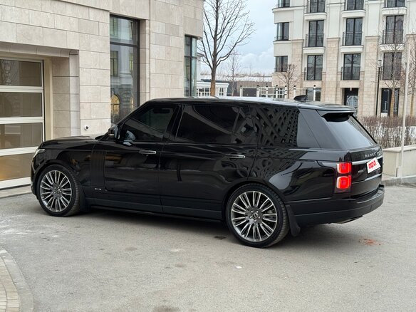 2018 Land Rover Range Rover Long IV Рестайлинг, чёрный, 8000000 рублей - вид 8