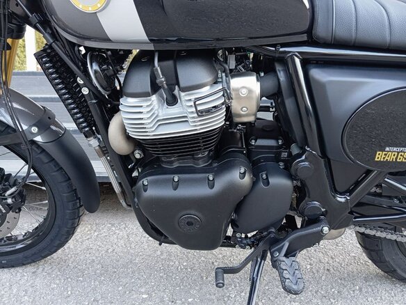 2025 Royal Enfield Bear 650, чёрный, 737000 рублей - вид 12