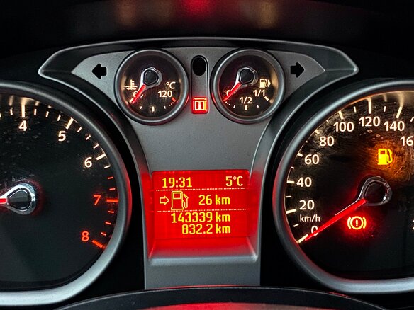 2009 Ford Focus II Рестайлинг, серебристый - вид 11