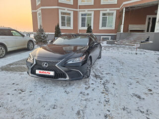 2019 Lexus ES 250 VII, чёрный, 3650000 рублей, вид 4