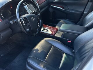 2013 Toyota Camry VII (XV50), белый, 2000000 рублей, вид 4