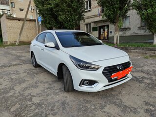 2019 Hyundai Solaris II, белый, 1650000 рублей, вид 3