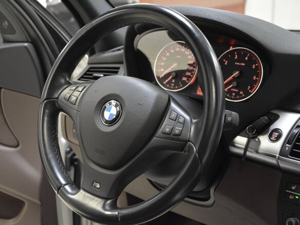 2008 BMW X5 4.8i II (E70), белый - вид 19