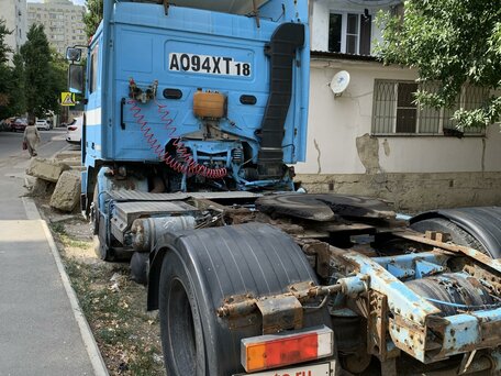 1993 Volvo F-Series, синий, 750000 рублей, вид 4