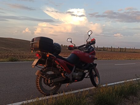 1998 BMW F 650, красный, 320000 рублей, вид 1