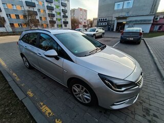 2019 Opel Astra K Рестайлинг, серебристый, 1400000 рублей, вид 4