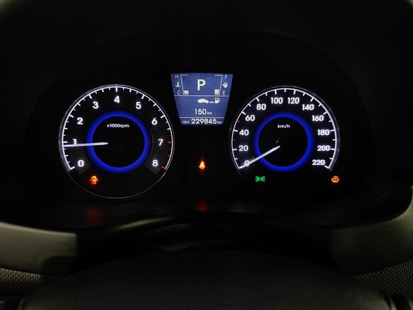 2014 Hyundai Solaris I, белый, 1200000 рублей - вид 9