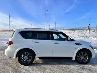 2017 Infiniti QX80 I Рестайлинг, белый, 3400000 рублей, вид 3