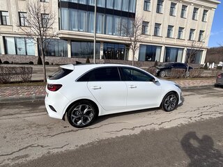 2018 Kia Ceed III, белый, 1700000 рублей, вид 2