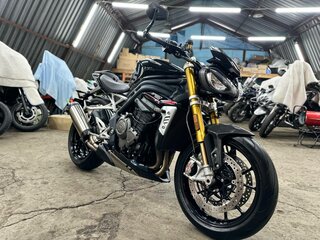 2021 Triumph Speed Triple, чёрный, 1390000 рублей, вид 1