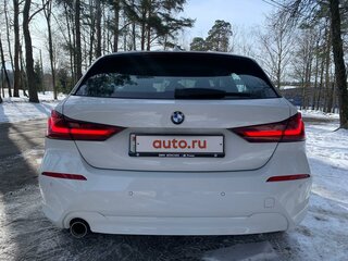 2020 BMW 1 серии 118i III (F40), белый, 2802720 рублей, вид 4