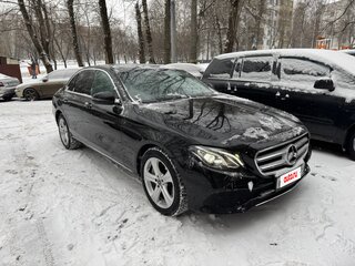 2017 Mercedes-Benz E-Класс 400 V (W213, S213, C238), чёрный, 2840000 рублей, вид 2