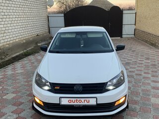 2018 Volkswagen Polo V Рестайлинг, белый, 1100000 рублей, вид 1