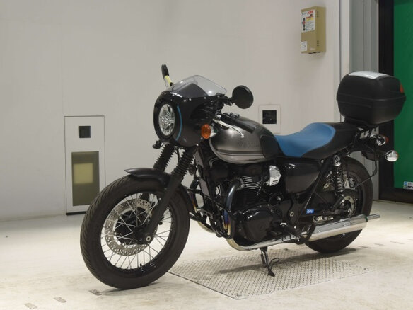 2021 Kawasaki W 800, чёрный, 900000 рублей - вид 3