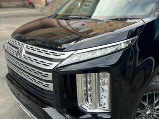 2019 Mitsubishi Delica D:5 I Рестайлинг, чёрный, 3999999 рублей, вид 4