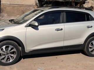 2019 Kia Rio X-Line IV, бежевый, 1700000 рублей, вид 3