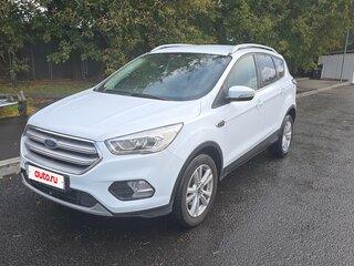 2018 Ford Kuga II Рестайлинг, белый, 1750000 рублей, вид 1