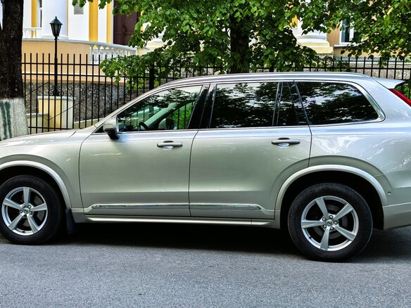 2017 Volvo XC90 II, бежевый, 3550000 рублей - вид 17