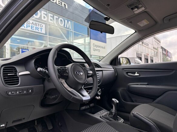 2017 Kia Rio X-Line IV, серый, 1300000 рублей - вид 13