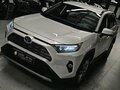 2019 Toyota RAV4 V (XA50), белый - вид 3