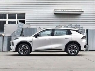 2026 Changan Qiyuan Q05 40.3 kWh II, серебристый, 1678033 рублей, вид 5