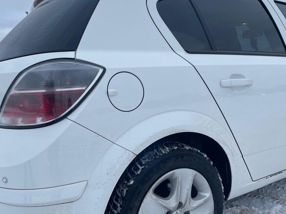 2013 Opel Astra H Рестайлинг, белый, 870000 рублей - вид 2