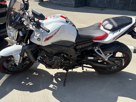 2008 Yamaha FZ1, белый, 650000 рублей, вид 2