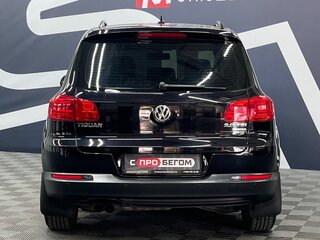 2015 Volkswagen Tiguan I Рестайлинг, чёрный, 1699900 рублей, вид 5