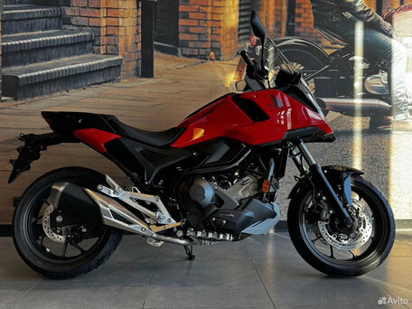 2026 Honda NC 750X, красный, 1530000 рублей, вид 2