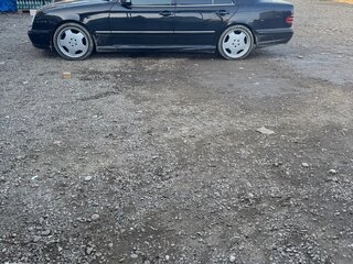 2000 Mercedes-Benz E-Класс 240 II (W210, S210) Рестайлинг, чёрный, 960000 рублей, вид 5