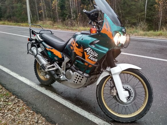 1995 Honda XRV 750 Africa Twin, зелёный - вид 4