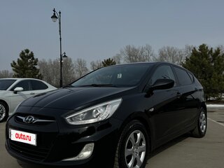 2013 Hyundai Solaris I, чёрный, 995000 рублей, вид 1