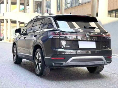 2023 Volkswagen Tayron I Рестайлинг, серый, 2600000 рублей, вид 5