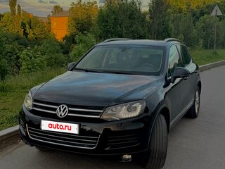 2011 Volkswagen Touareg II, чёрный, 1820000 рублей, вид 2